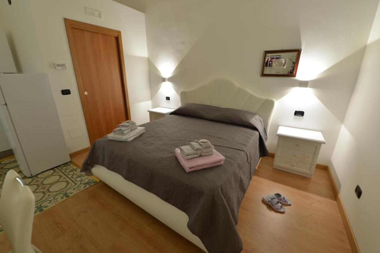 カノーザ・ディ・プーリア L'Antico Palazzo Bed & Breakfast エクステリア 写真